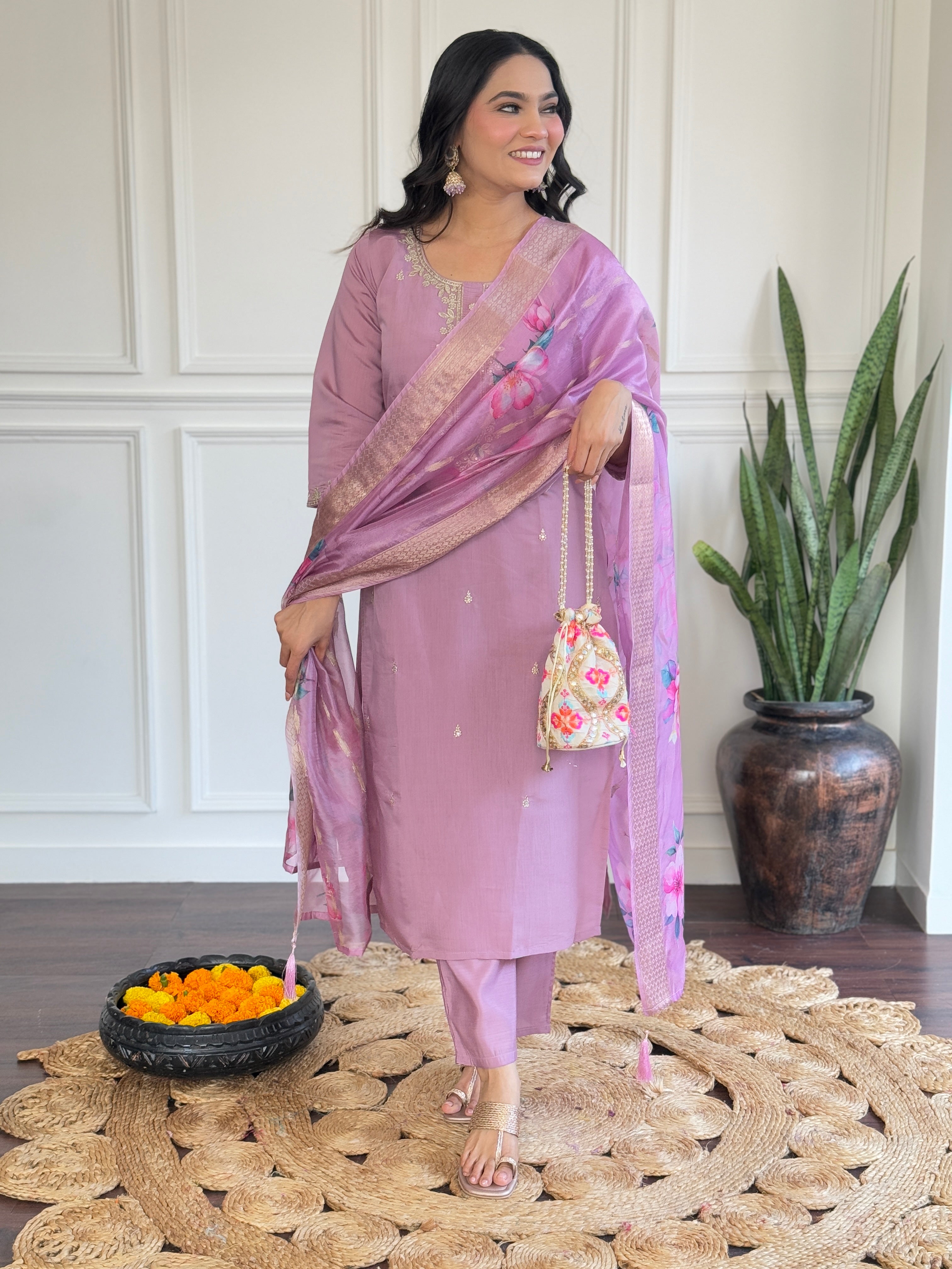 Women Embroidered CHANDERI & Jacquard Butti DUPAATA SET