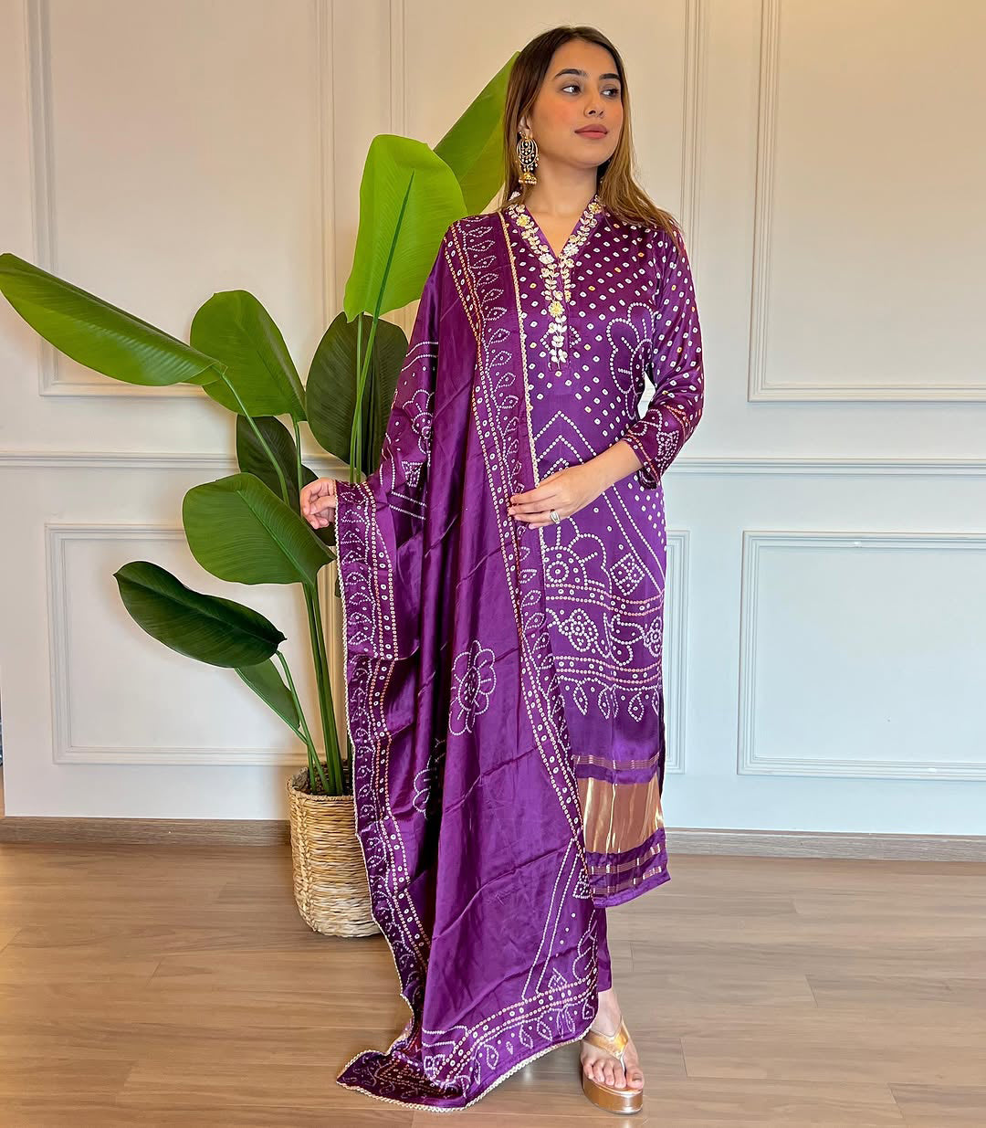 Lagadi Viscose Suit Set with Chanderi Dupatta