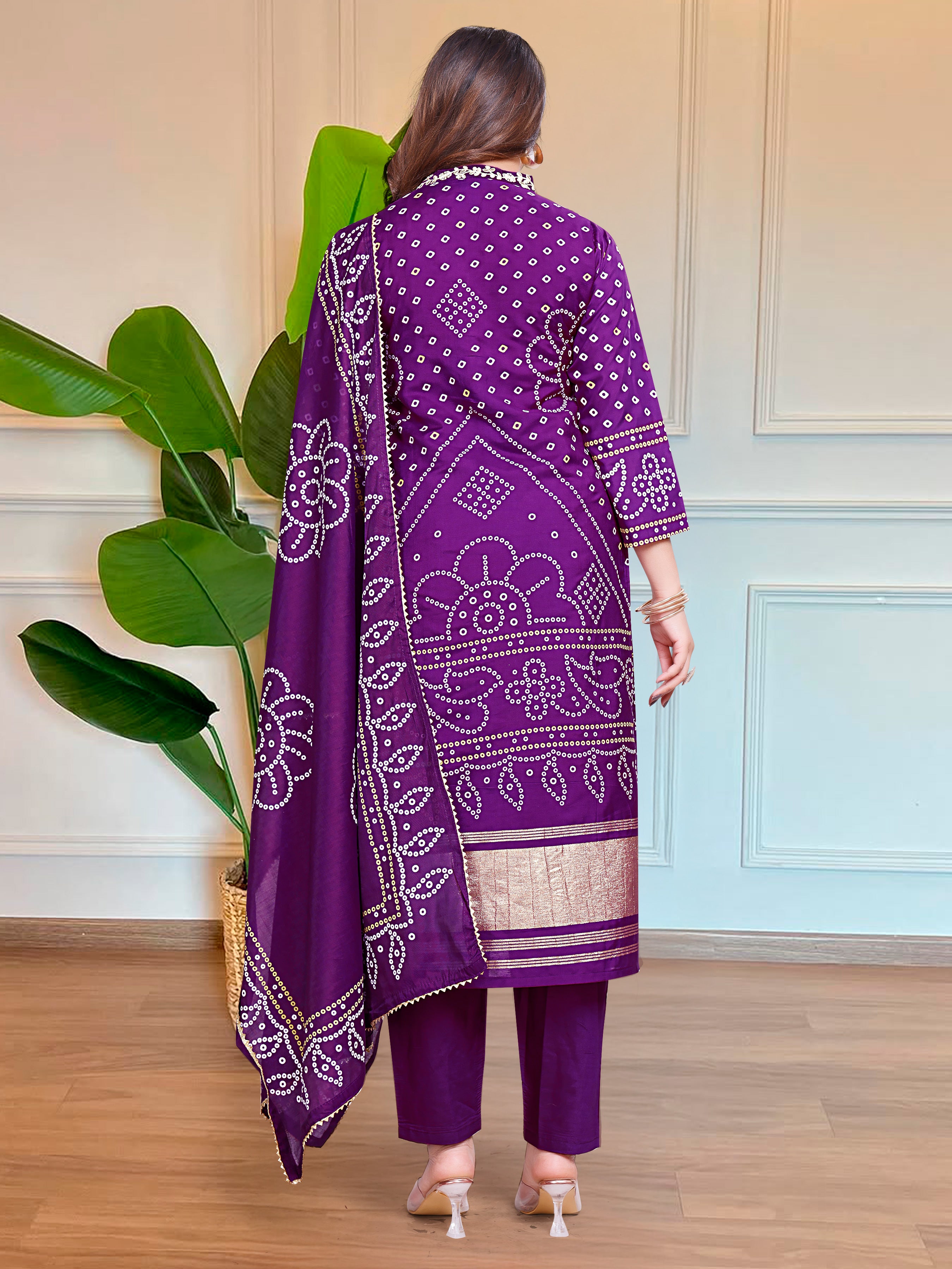 Lagadi Viscose Suit Set with Chanderi Dupatta