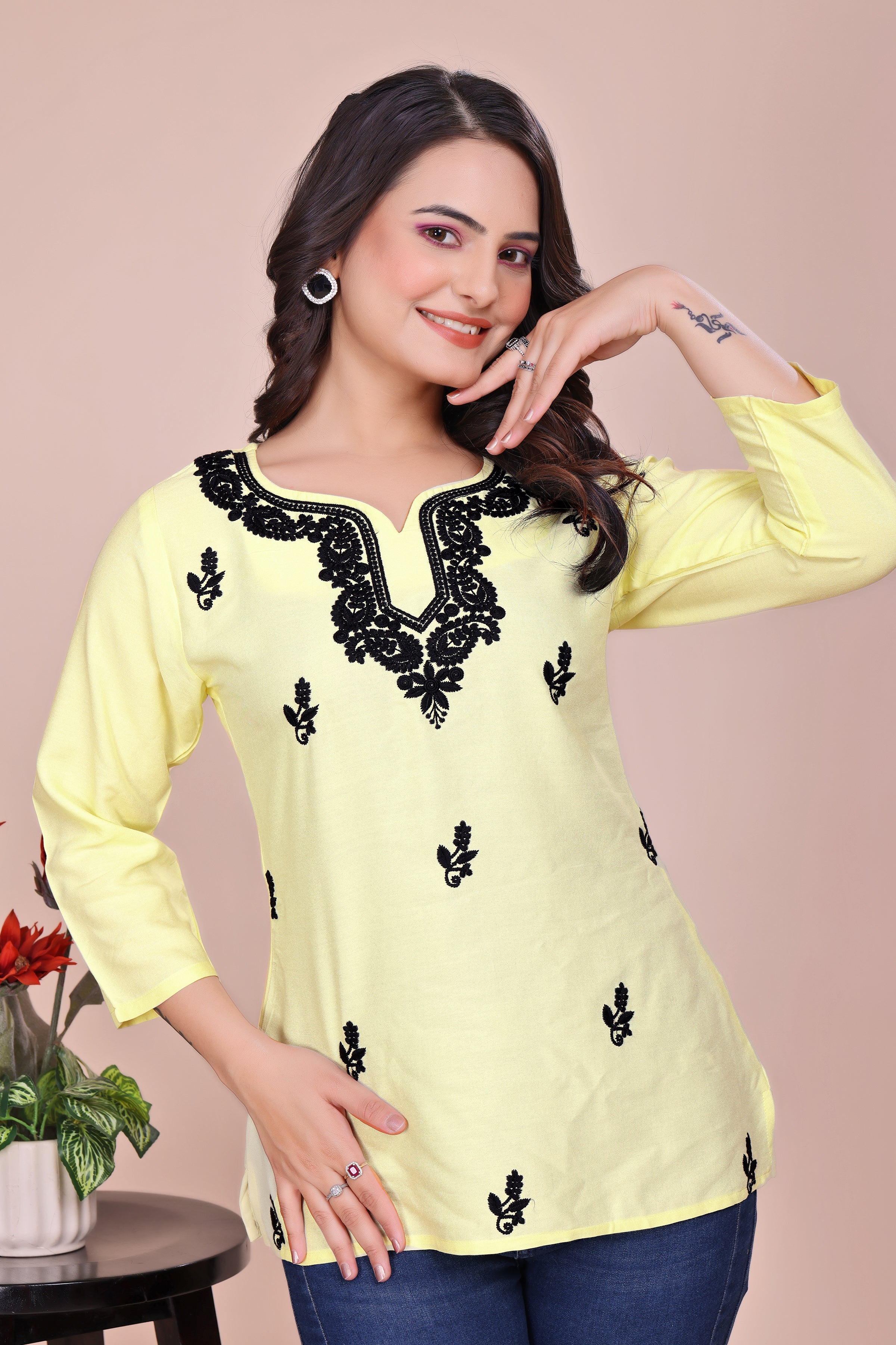 Cream Women Ethnic Motifs Embroidered V-Neck Thread Work Thread Work TUNIC