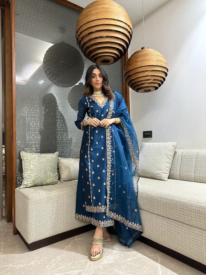 Chanderi Silk Embroidered Kurta Set with Dupatta