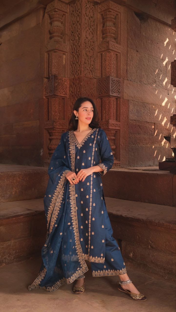 Chanderi Silk Embroidered Kurta Set with Dupatta